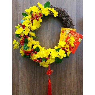 [Tết Tân Sửu] Vòng hoa mai vàng Việt Nam treo cửa