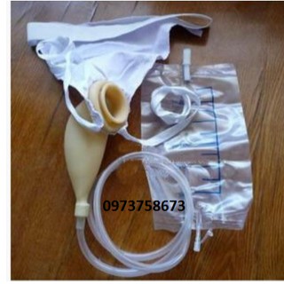 Dụng cụ hỗ trợ đi tiểu cho bệnh nhân nam