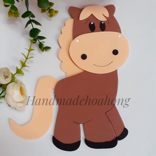 1 HÌNH CON NGỰA ĐÁNG YÊU bằng giấy xốp 22 x 16cm - Hình trang trí mầm non, lớp học, tường nhà, bối cảnh, bảng thông báo