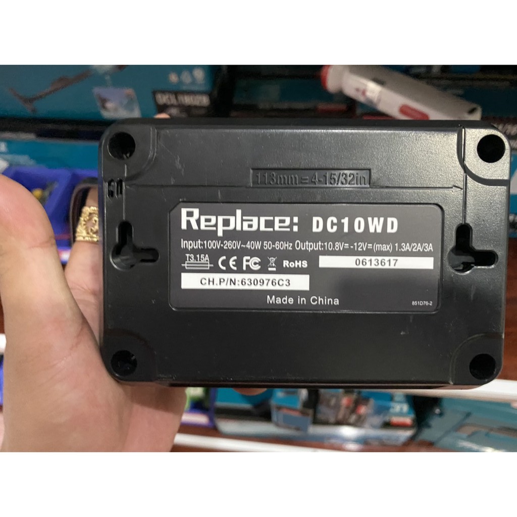Sạc pin Makita DC10WD Max 10.8v - 12v Li-ion, pin trượt. BN.