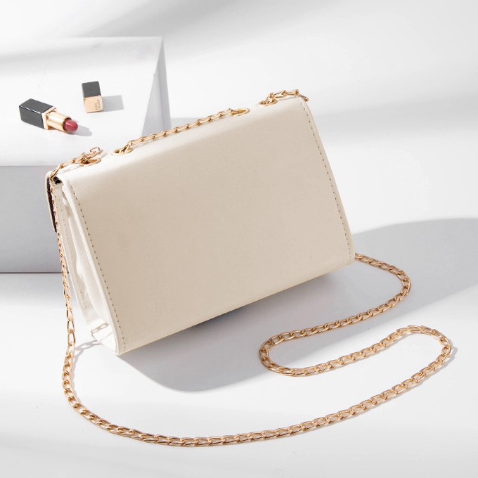 Túi Đeo Chéo T04 Khóa Ngỗng Màu Kem