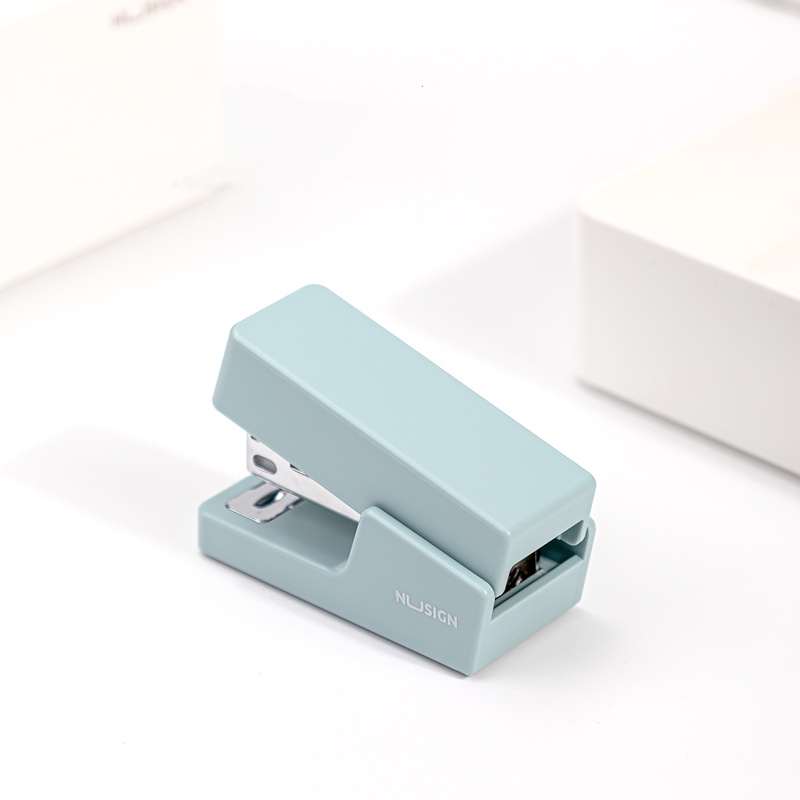 Bộ Dụng Cụ Dập Ghim Mini Bằng Kim Loại Màu Sắc Kèm 640 Kim Bấm 24 / 6 C6345