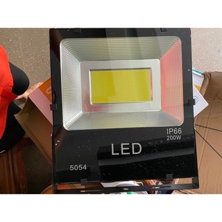 ĐÈN PHA LED 200W và 150W CAO CẤP NGOÀI TRỜI IP66