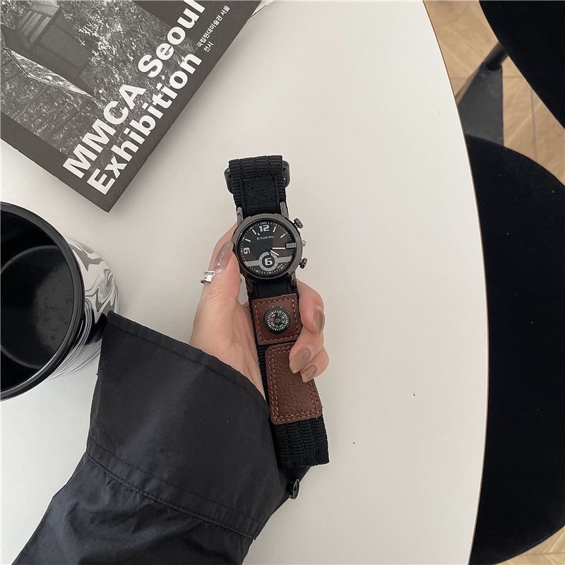 Đồng hồ nữ Ulzzang đeo tay thiết kế