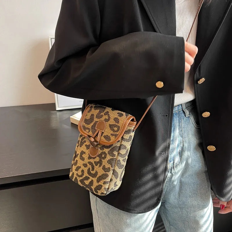 Túi Đeo Vai Đựng Điện Thoại Họa Tiết Kẻ Sọc Thời Trang kf073