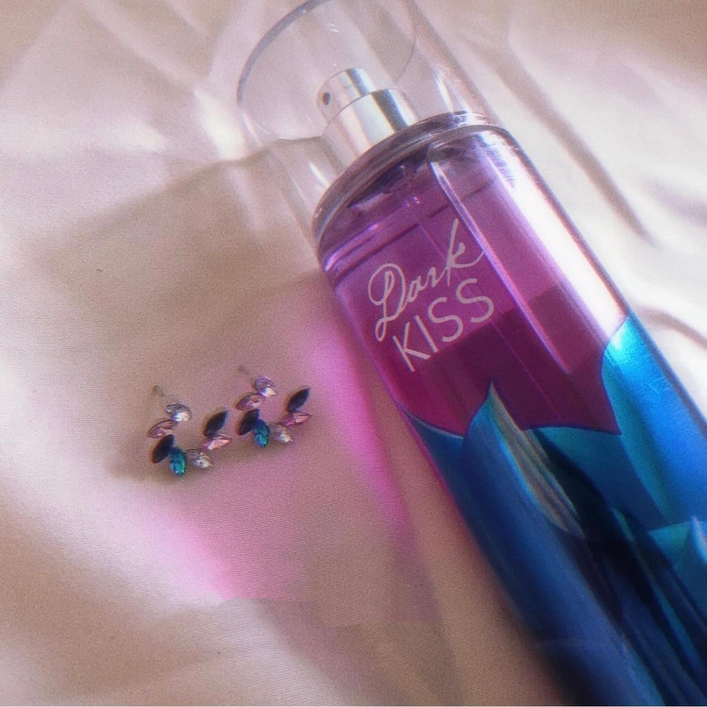 Xịt Thơm Toàn Thân Dark Kiss Bath & Body Works