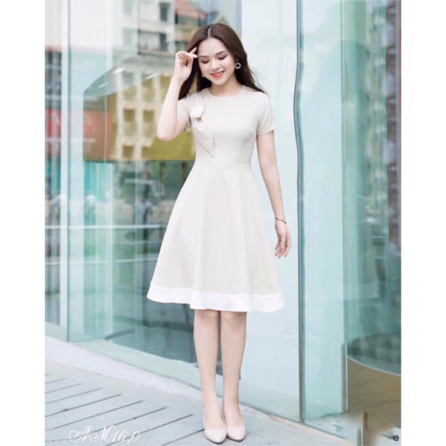 Đầm xoè phối hoa và ảnh thật