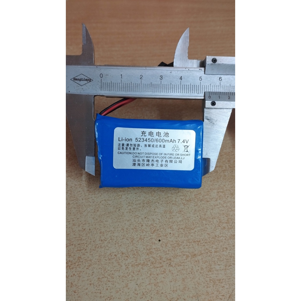 Pin sạc điện áp 7.4V dung lượng 600mAh jack SM4P của xe xúc Double Eagle Volvo E568-001