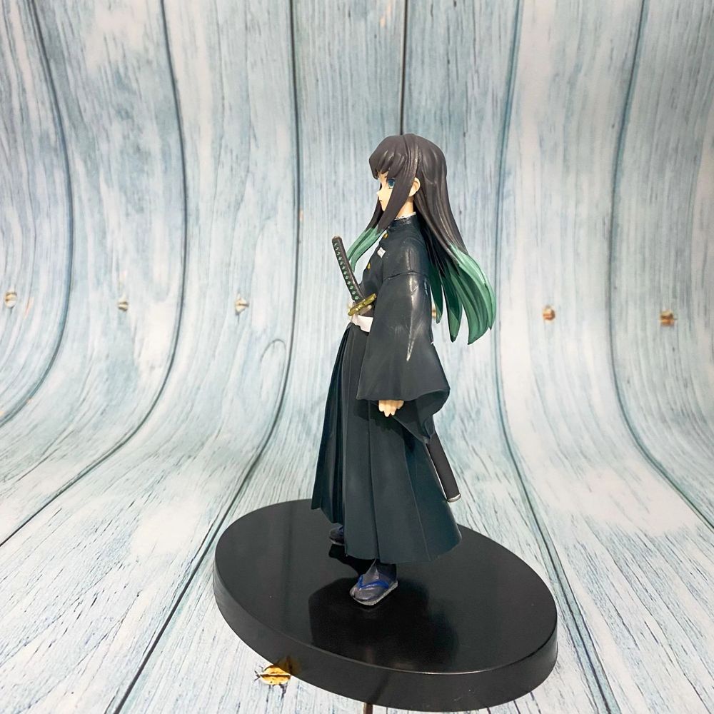 Mô hình nhân vật Kimetsu No Yaiba Shinazugawa Sanemi Tokito Muchiirouji trong Anime Demon Slayer bằng Pvc