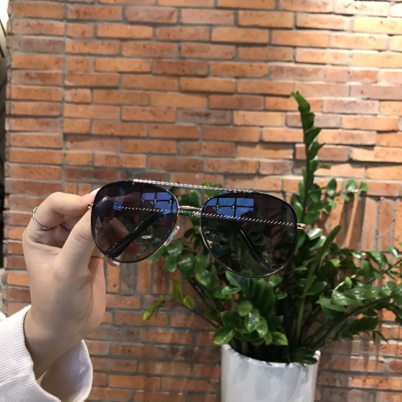 Kính Rue 21 lỗi thanh lý còn 150k hàng chuẩn auth, có mail mua hàng chính hãng