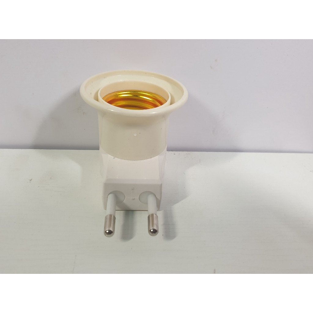 Đuôi Đèn E27 Sang Phích Cắm EU Có Công Tắc Tắt / Mở - Điện gia dụng Hoàng Kim