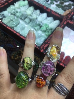 Mặt Ưu linh tím  tóc