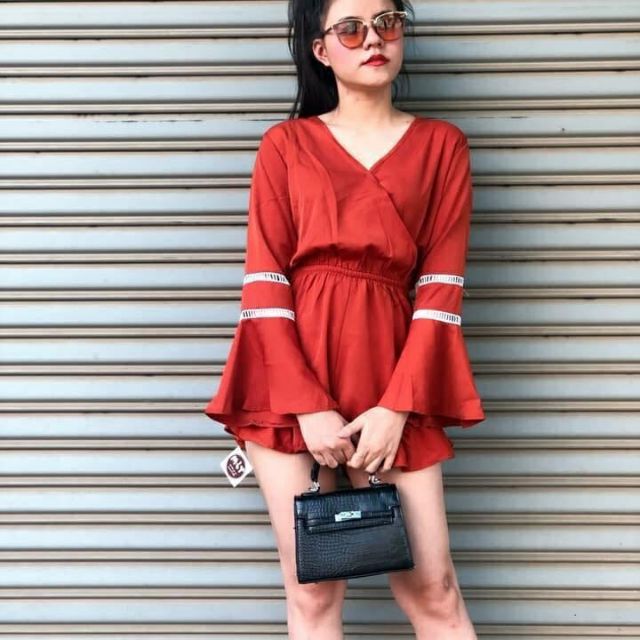 jump nữ hai mẫu
