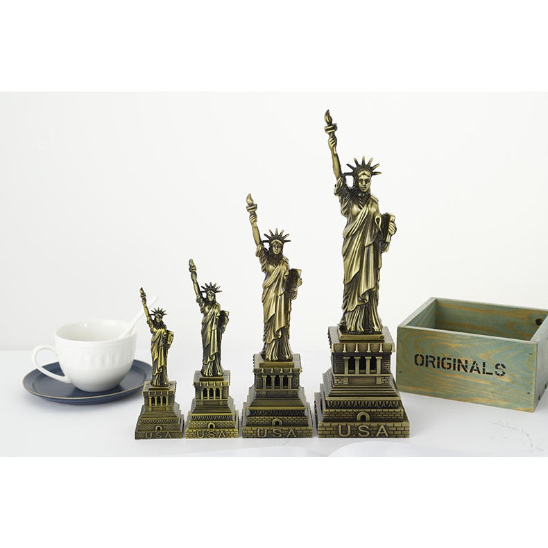Mô Hình Tượng Nữ Thần Tự Do Usa Bằng Kim Loại Để Bàn Trang Trí
