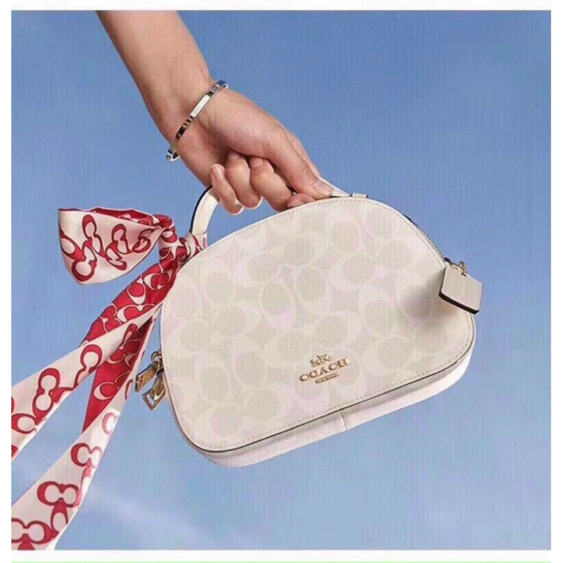 Túi Coach bánh ú Serena