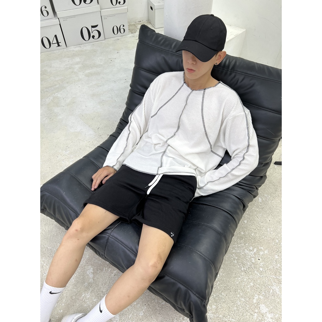 Áo ZOMBIE® Oversew Sweater - White