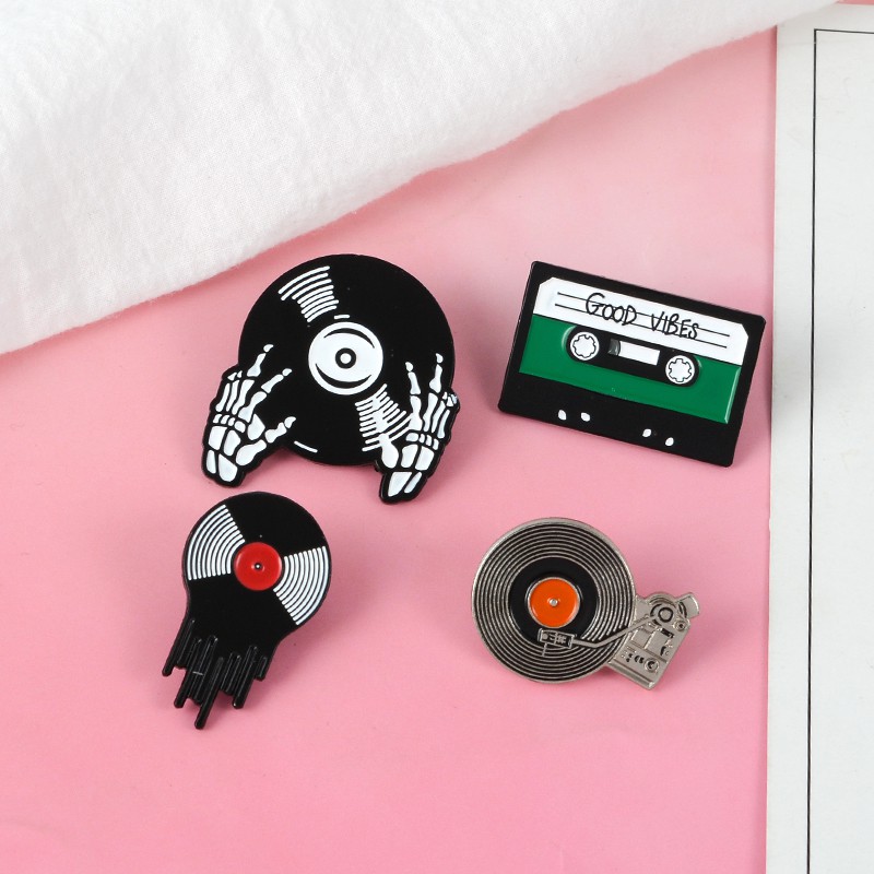 Ghim cài áo QIHE JEWELRY tráng men thiết kế phong cách DJ độc đáo