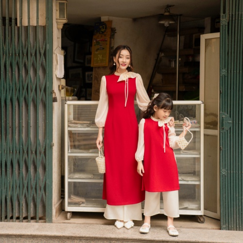 Áo dài cách tân màu đỏ mẹ và bé gái, áo dài đôi cho mẹ và bé cổ đính nơ trẻ trung, tiểu thư G-AD410 (Chỉ áo)