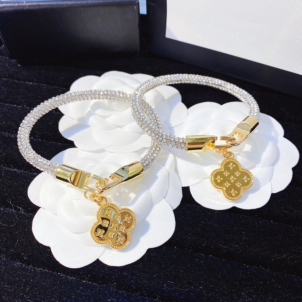 Vòng tay nữ đính đá móc khoá và logo cao cấp Ròm House phụ kiện lắc tay trang sức thời trang đẹp sang chảnh