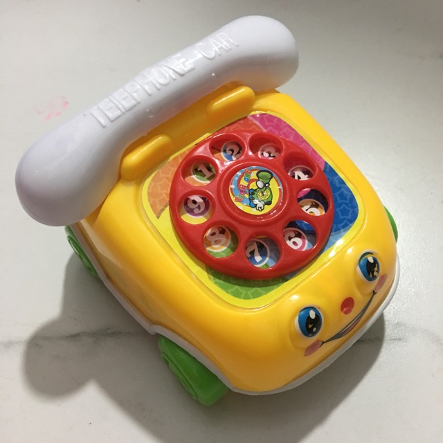 Xe điện thoại chạy dây cót