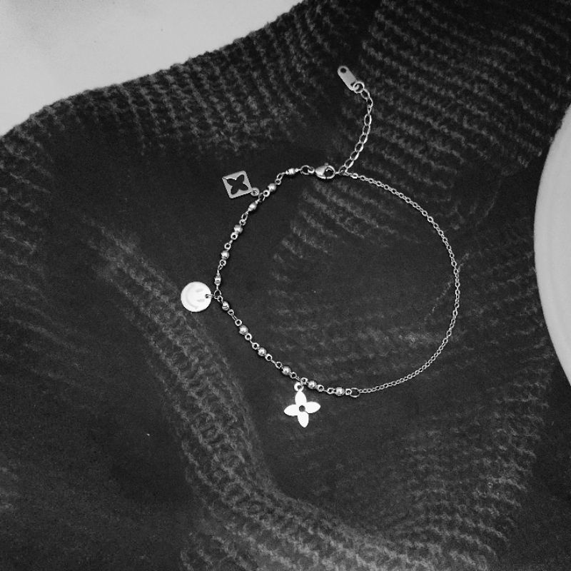 LẮC CHÂN LẮC TAY BI GẮN CHARM MẶT CƯỜI ĐẸP KHÔNG ĐEN