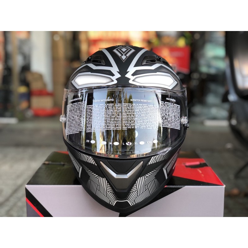 Mũ bảo hiểm fullface KYT Falcon Black Panther