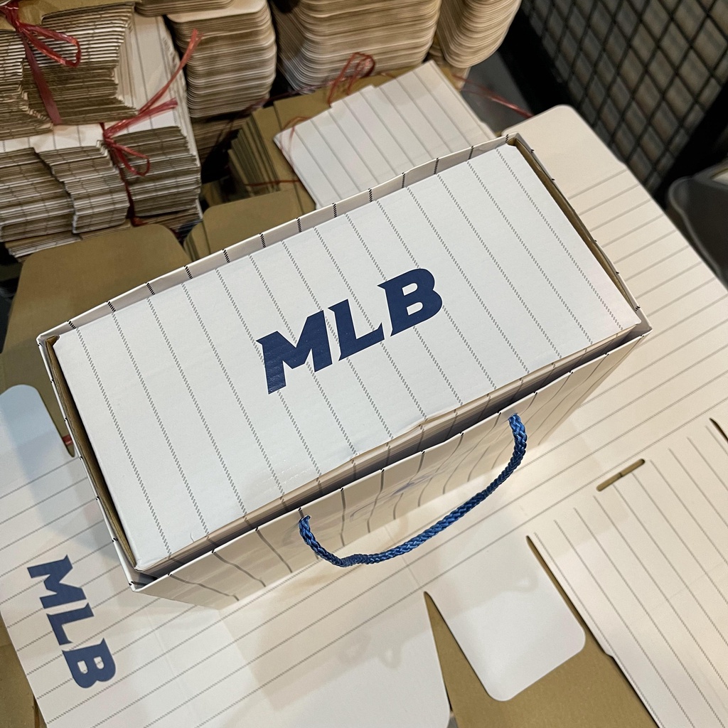 🎁🎁🎁 [ HÀNG MUA KÈM ] Hộp giấy MLB / Hộp đựng quà MLB | CÓ SẴN | CÓ BÁN SỈ
