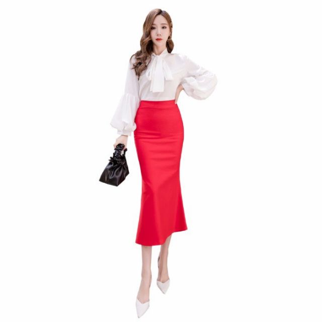 Chân váy ôm body loe