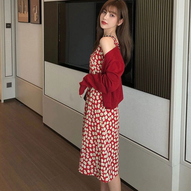 Đầm hai dây hoa cúc màu đỏ Jameela | BigBuy360 - bigbuy360.vn