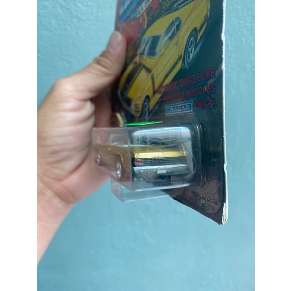 Johnny Lightning - Xe mô hình tỉ lệ 1/64