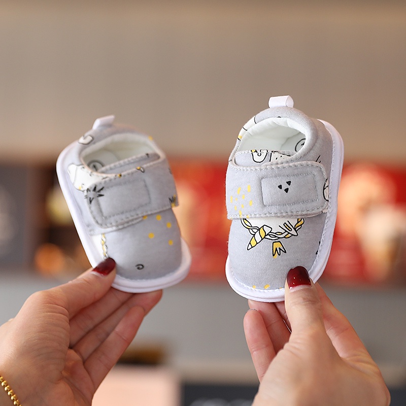 Giày Sneaker Đế Mềm Chống Trượt In Hình Thú Hoạt Hình Cho Bé Trai Gái 0-18 Tháng Tuổi 1 Tuổi