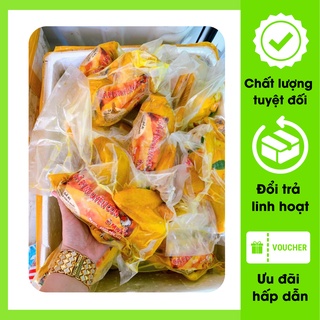 Gà ủ muối không đầu kèm trứng