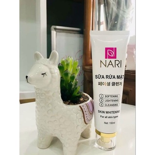 Sữa rửa mặt tinh chất sữa non