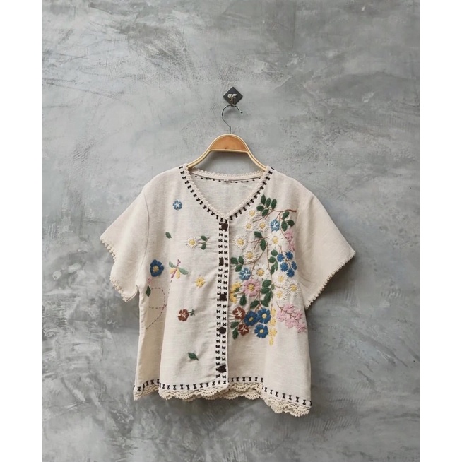 Áo linen thêu