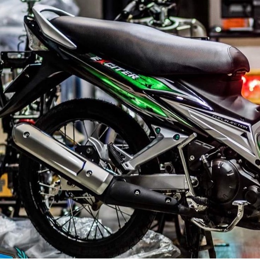Tem Rời Yamaha Exciter 2006-2010 Bạc Đen