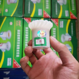 Đui đèn e27 có công tắc bật tắt và phích cắm