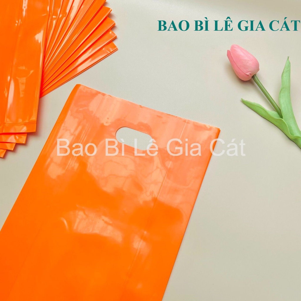Chất liệu nhựa PE bóng mịn – dẽo dai – Giá xưởng – Bao Bì Lê Gia Cát