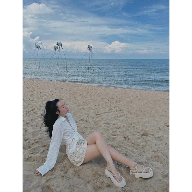 set áo sơmi trắng cột nơ + chân váy ren hoa