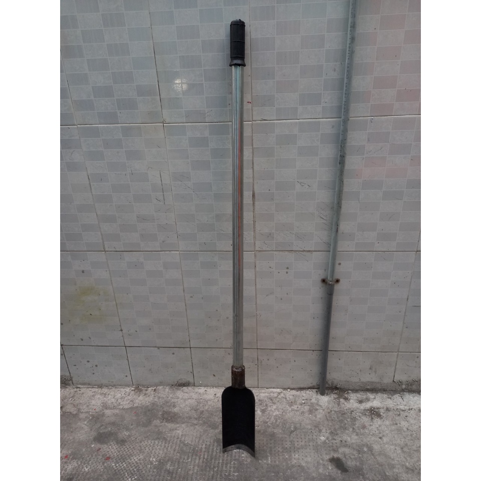 Thuổng đào đất đánh cây cán bằng thép
