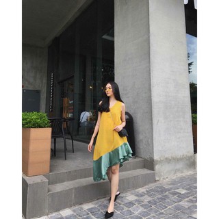 Váy chân bèo lụa lệch cổ V