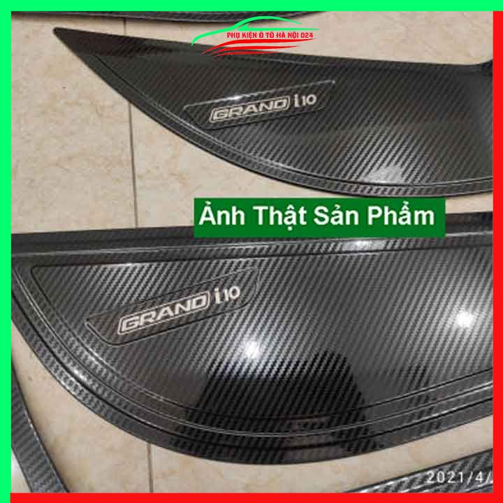 Bộ ốp tapli Hyundai I10 2021-2022 vân Cacbon chống xước va đập khi mở cửa và làm đẹp xe