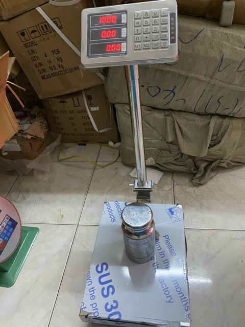 CÂN BÀN ĐIỆN TỬ 150KG TÍNH TIỀN GIÁ RẺ ( INOX 100%)