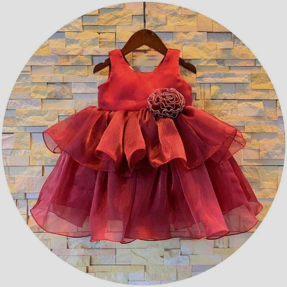 Đầm công chúa xinh cho bé yêu chất liệu mềm mại