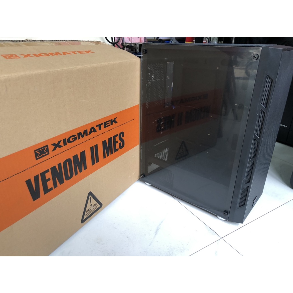 Vỏ case ( vỏ máy tính) XIGMATEK VENOM II MES (Chưa Kèm Fan)