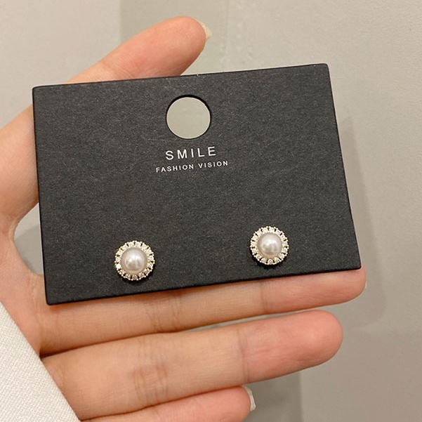 Khuyên tai NU300 viền đá phối ngọc trai nhân tạo cực sang