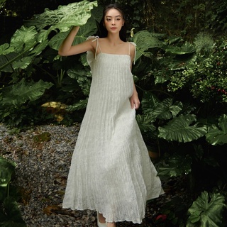 Đầm maxi nữ dập ly quạt vân hoa 2 dây khoét bèo lưng