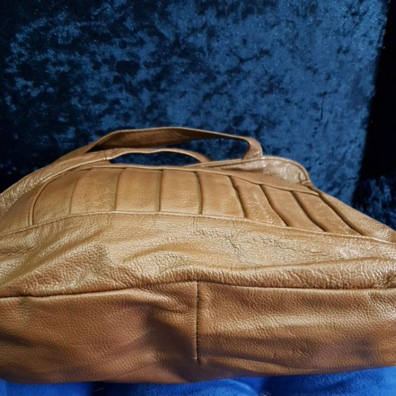 TÚI SI  MÀU NÂU, ĐEO VAI- SALE