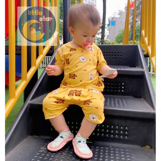 Bộ cộc tay cho bé Peekaboo thun lạnh cao cấp mềm mại thoáng mát họa tiết động.