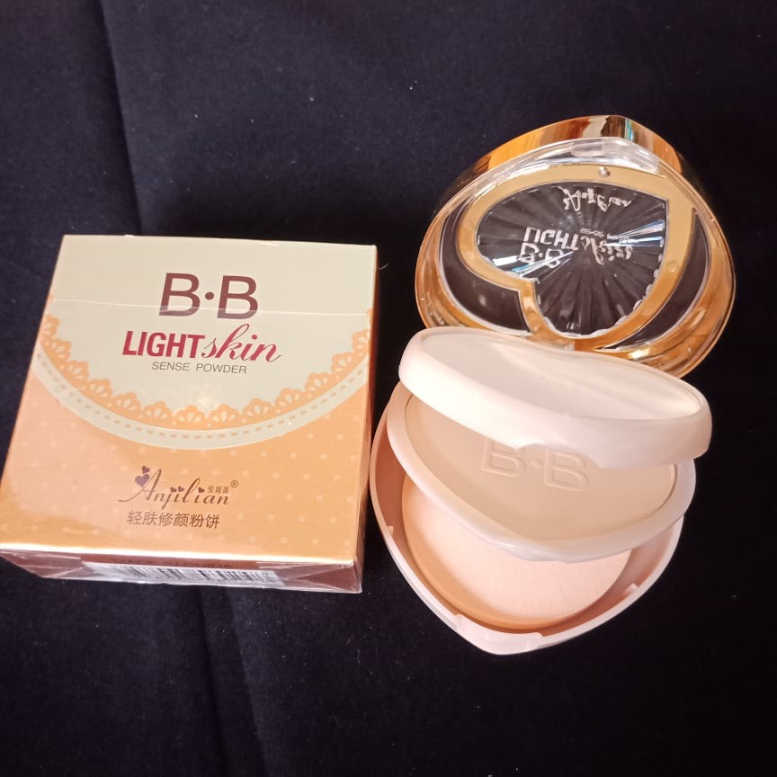 Phấn Nền BB Light Skin 2 Tầng Kèm Bông Phấn Mịn