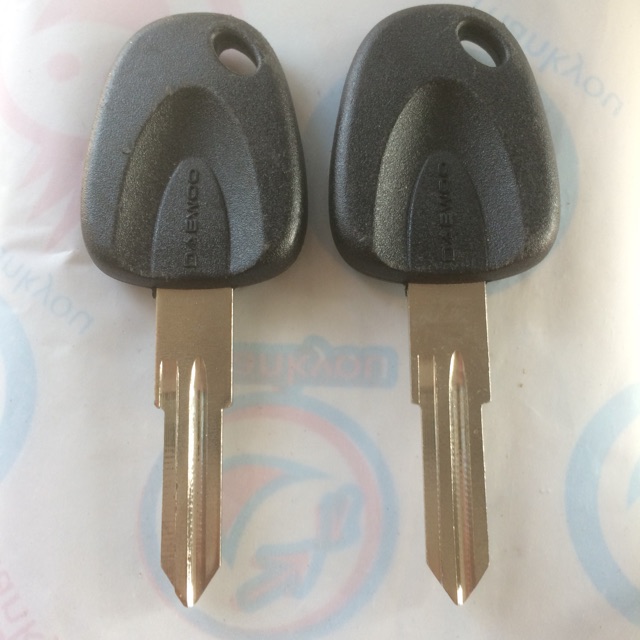 Cặp phôi chìa khoá Ô.tô ( rảnh phải )